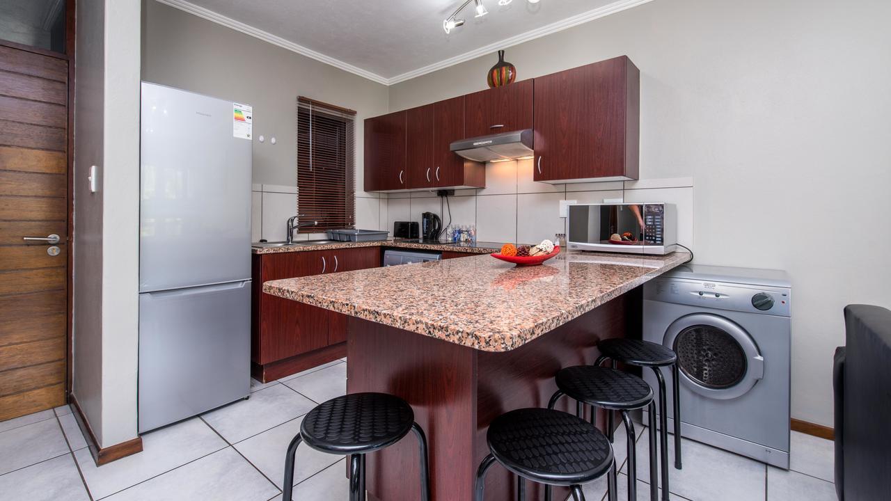 Jozistay @ Jackal Creek Apartments Roodepoort Kültér fotó