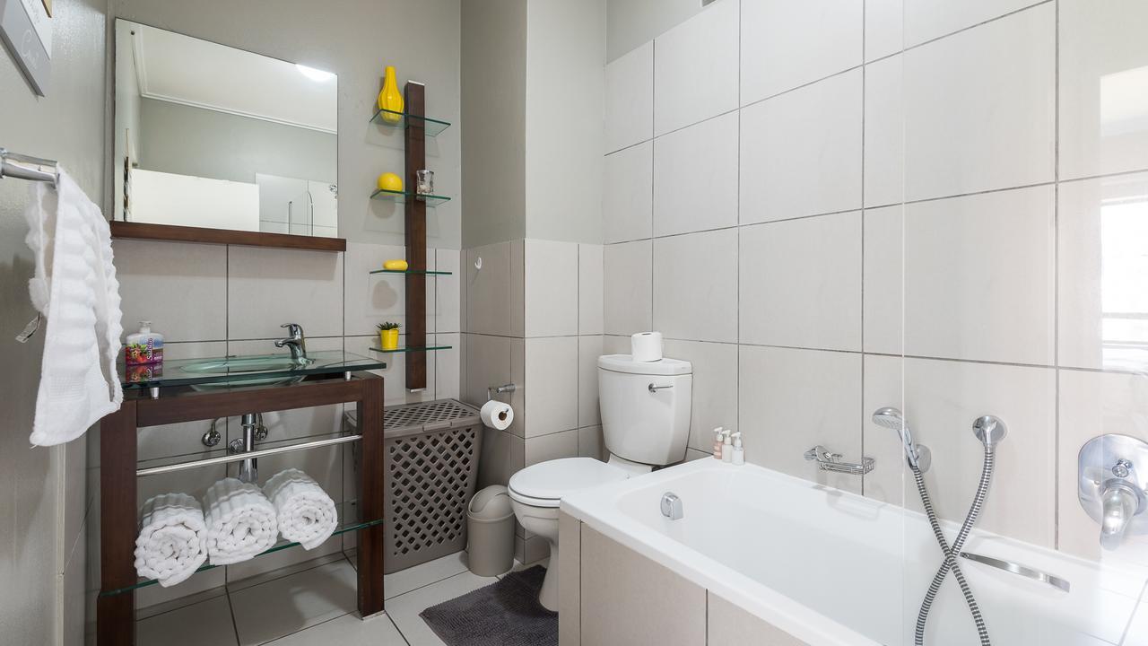Jozistay @ Jackal Creek Apartments Roodepoort Kültér fotó